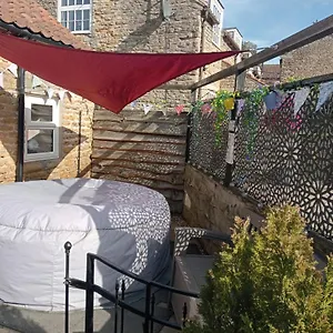 Holiday home Larch Ruston Dog Friendly With Hot Tub, Scarborough